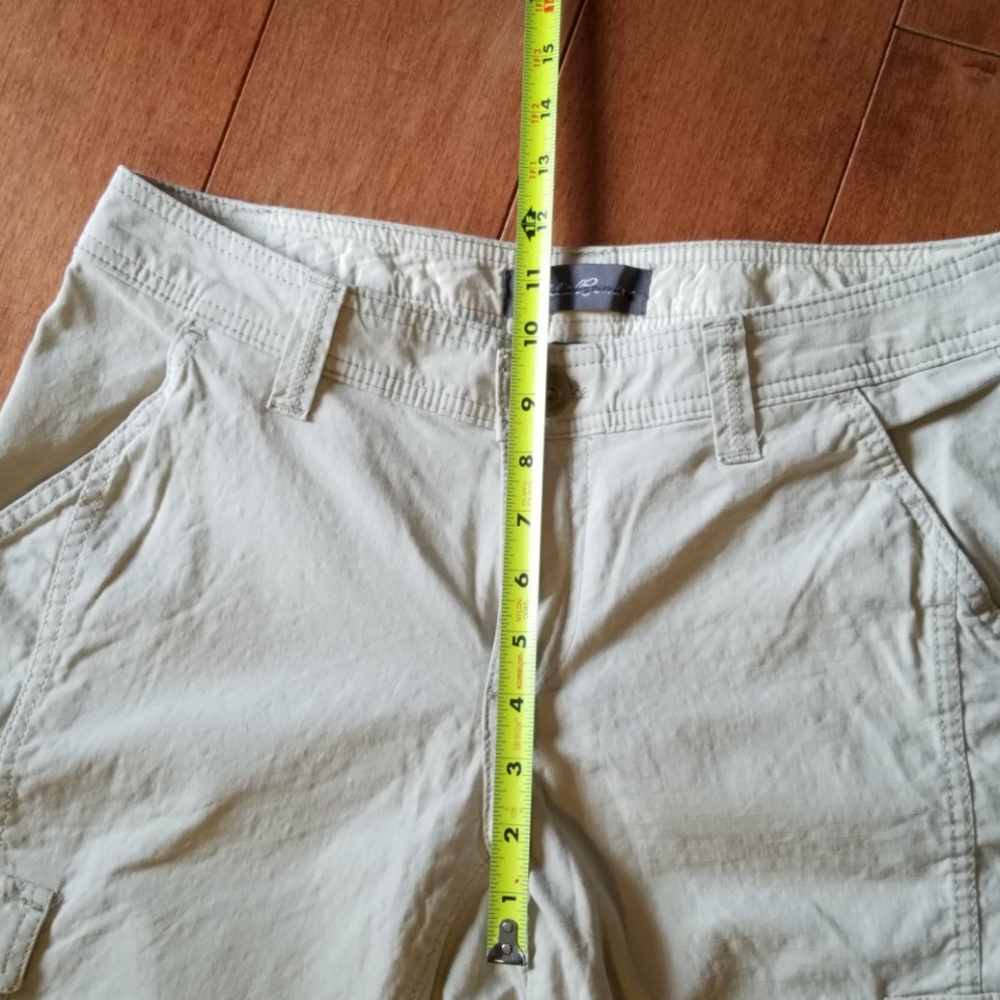 Eddie Bauer cropped cargo pants - Picture 3 of 5